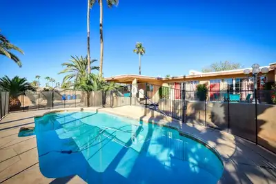 Pinnacle Peak Recovery Detox Center of Scottsdale - Mental health treatment facility in Scottsdale, AZ