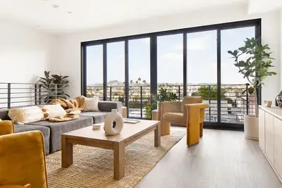 Invigorate Behavioral Health - Mental health treatment facility in Los Angeles, CA