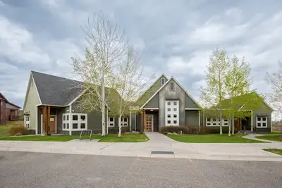 Help Center, Inc - Mental health facility in Bozeman offering 24/7 Crisis Support, Walk-In Crisis Counseling services